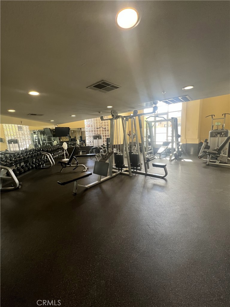 MLS #IV25217038 image #12