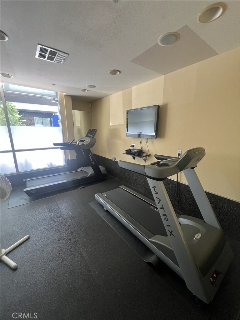 MLS #IV25217038 image #13