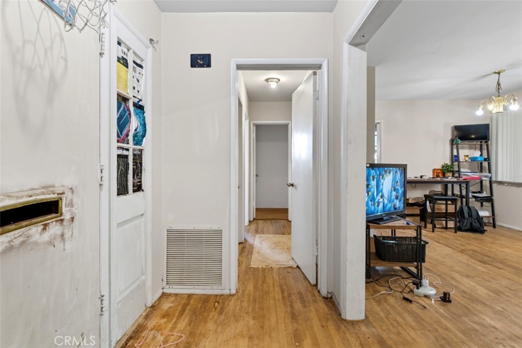 MLS #IV25217541 image #22