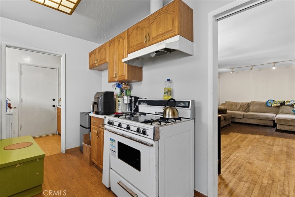 MLS #IV25217541 image #5