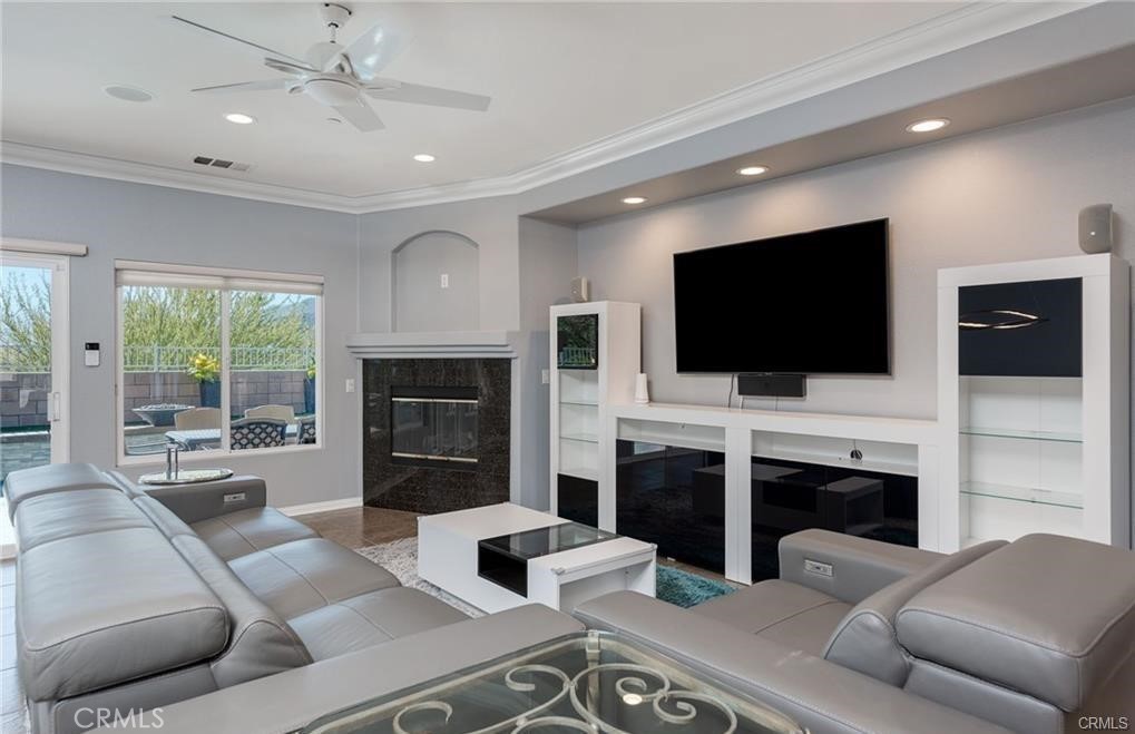 MLS #IV25218735 image #2