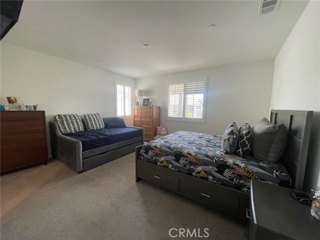 MLS #IV25220553 image #8