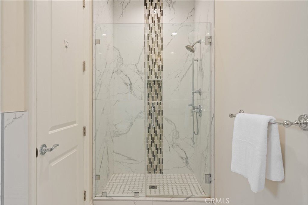 MLS #IV25220839 image #33