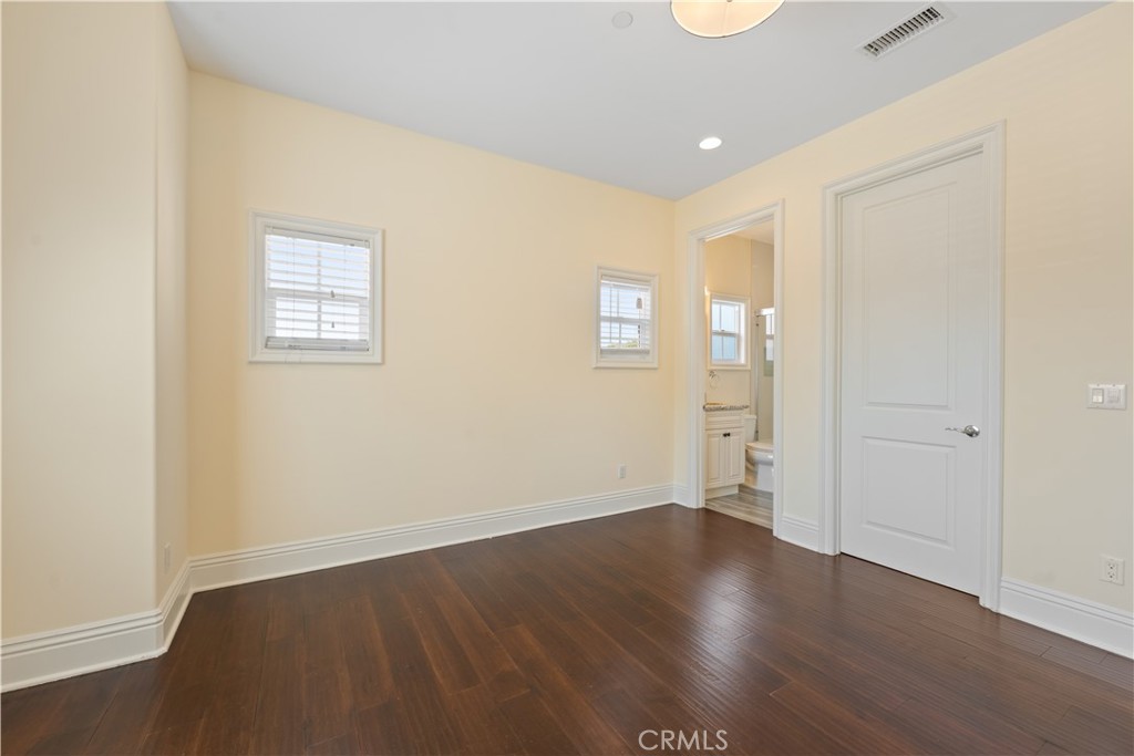 MLS #IV25220839 image #35