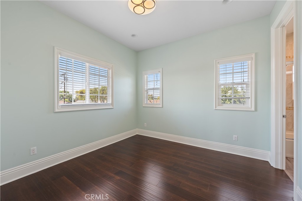 MLS #IV25220839 image #38