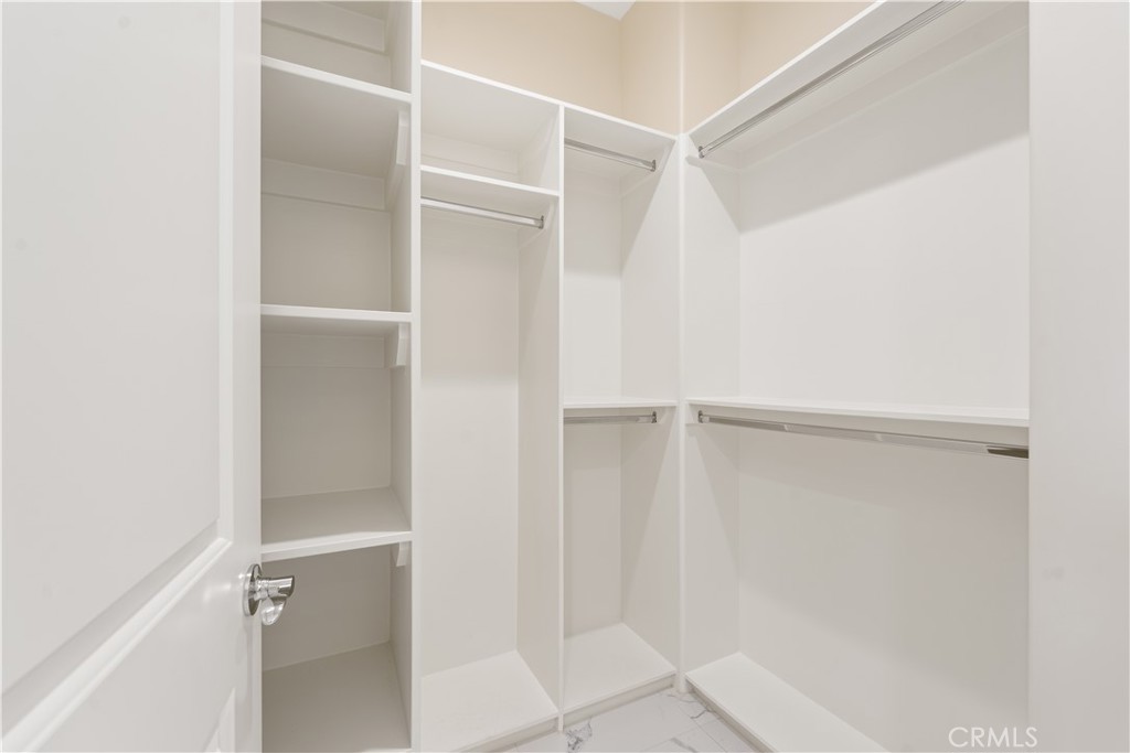 MLS #IV25220839 image #40