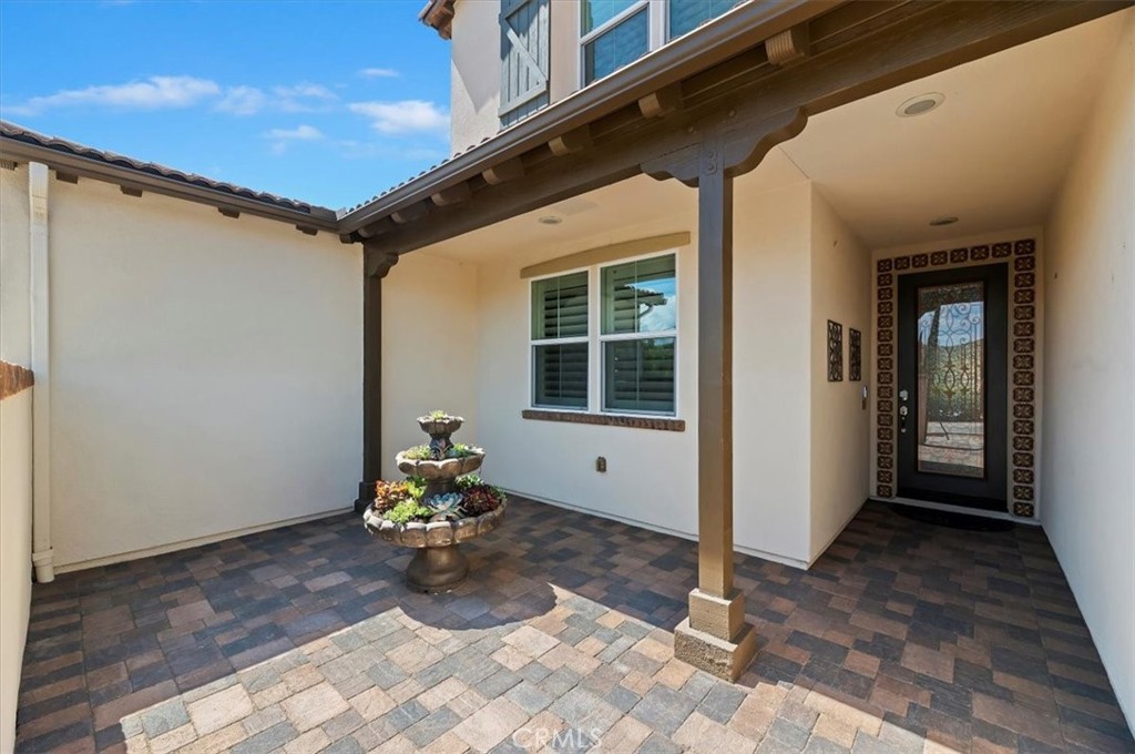 MLS #IV25221174 image #1