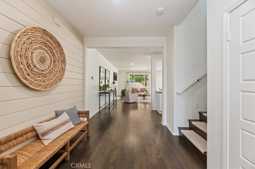 MLS #IV25221174 image #2