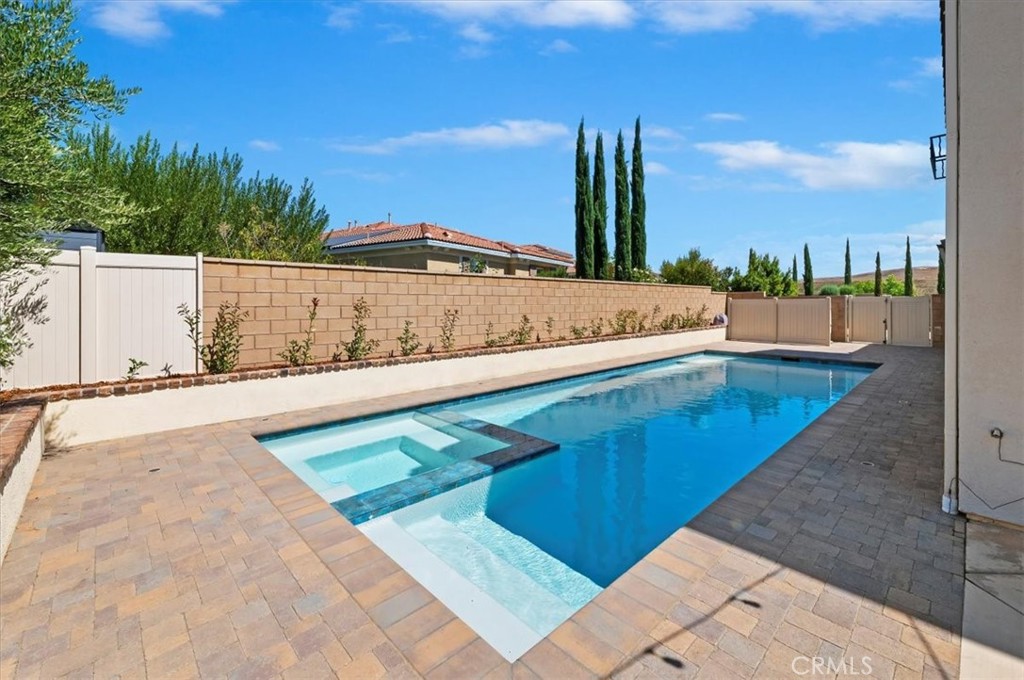 MLS #IV25221174 image #23