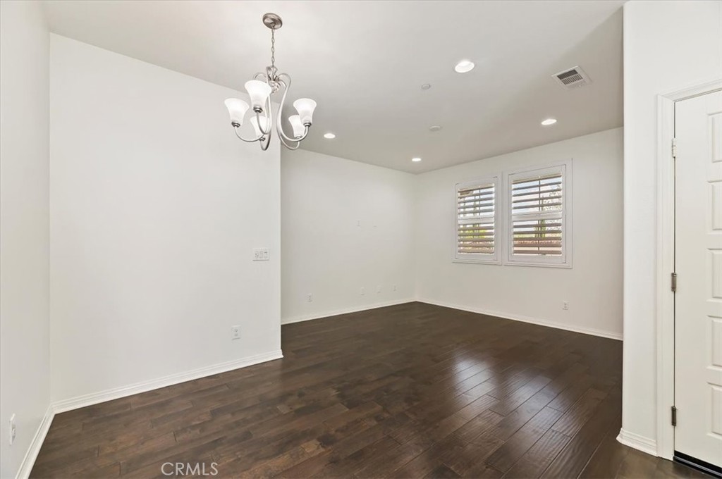 MLS #IV25221174 image #31