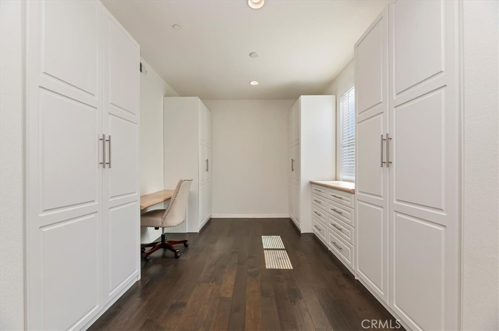 MLS #IV25221174 image #33