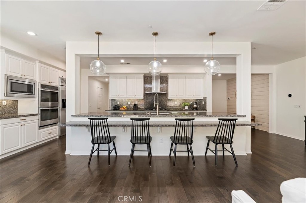 MLS #IV25221174 image #4