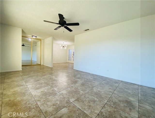 MLS #IV25221759 image #5