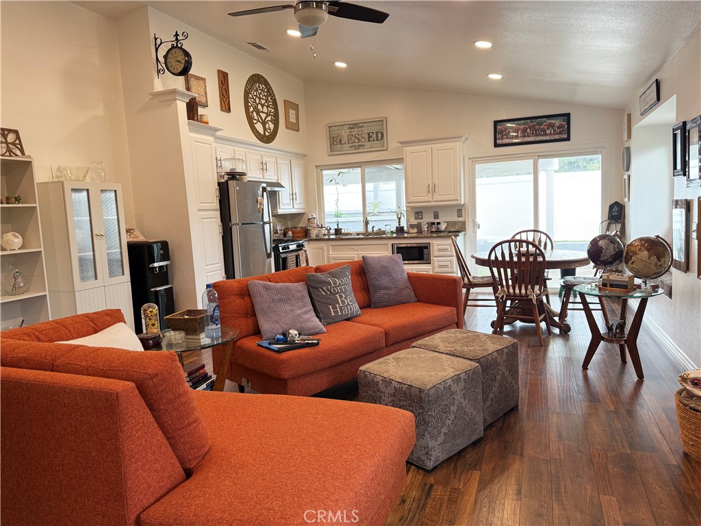 MLS #IV25223136 image #26