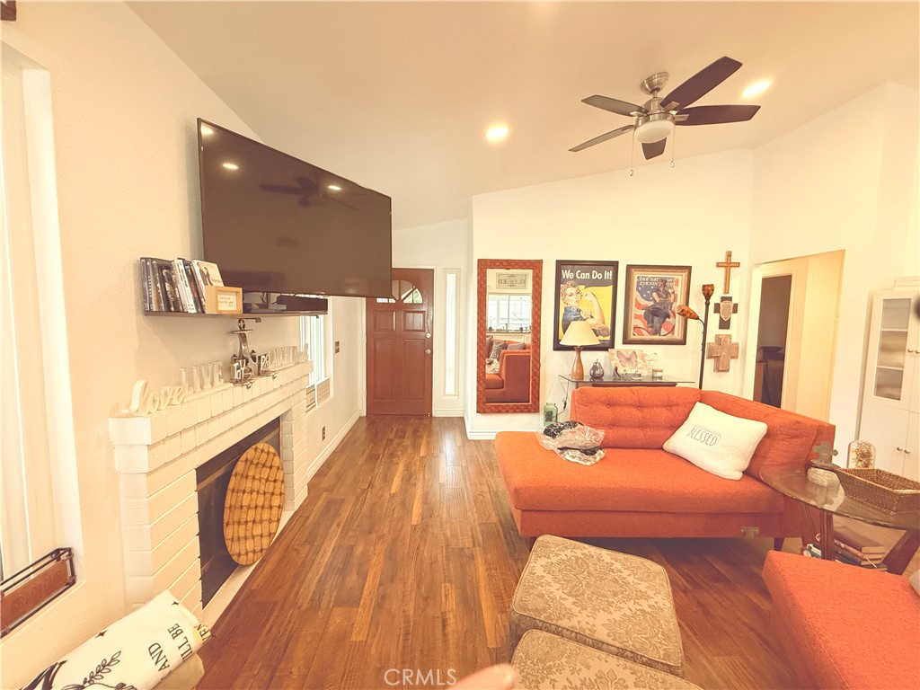 MLS #IV25223136 image #4