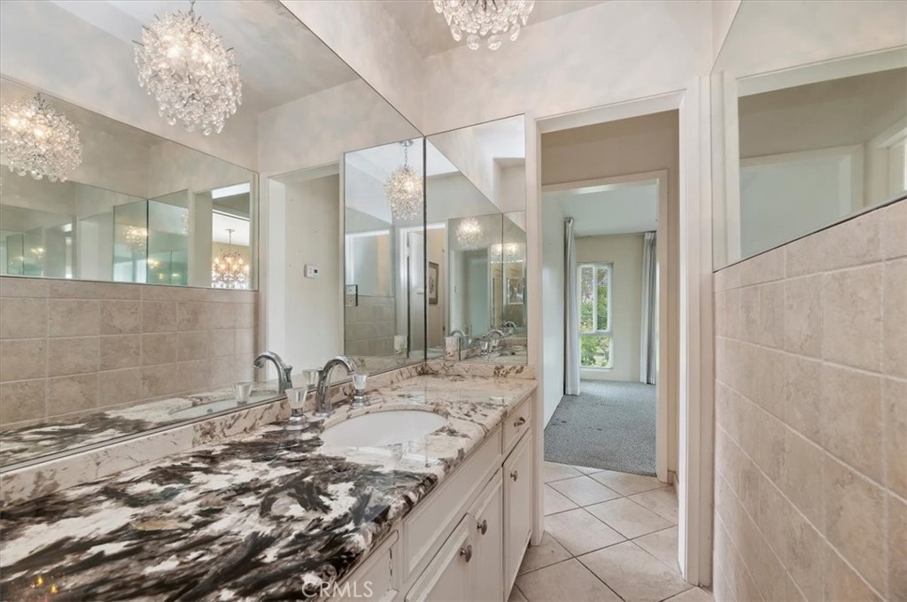 MLS #IV25223481 image #32