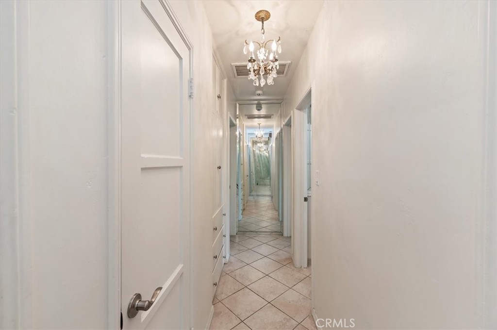 MLS #IV25223481 image #33