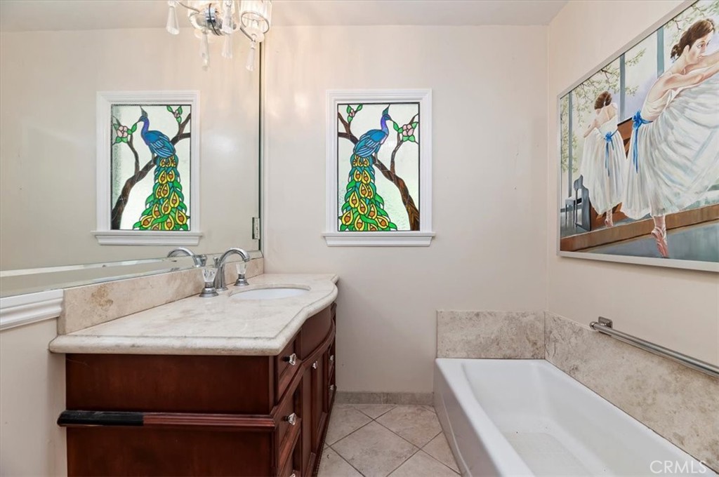 MLS #IV25223481 image #38