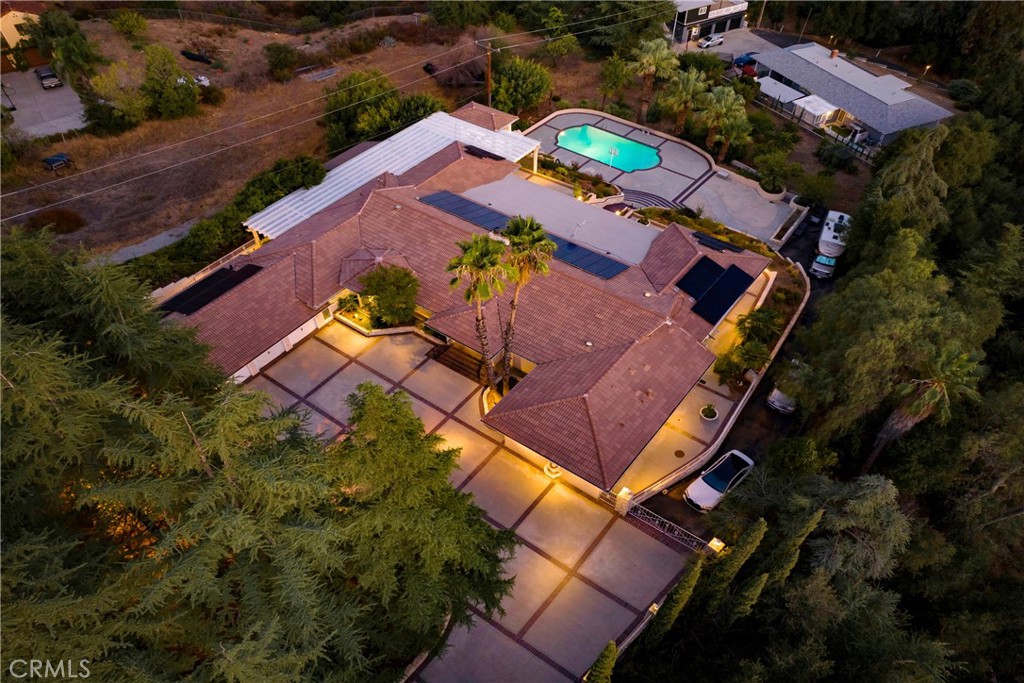 MLS #IV25223574 image #1