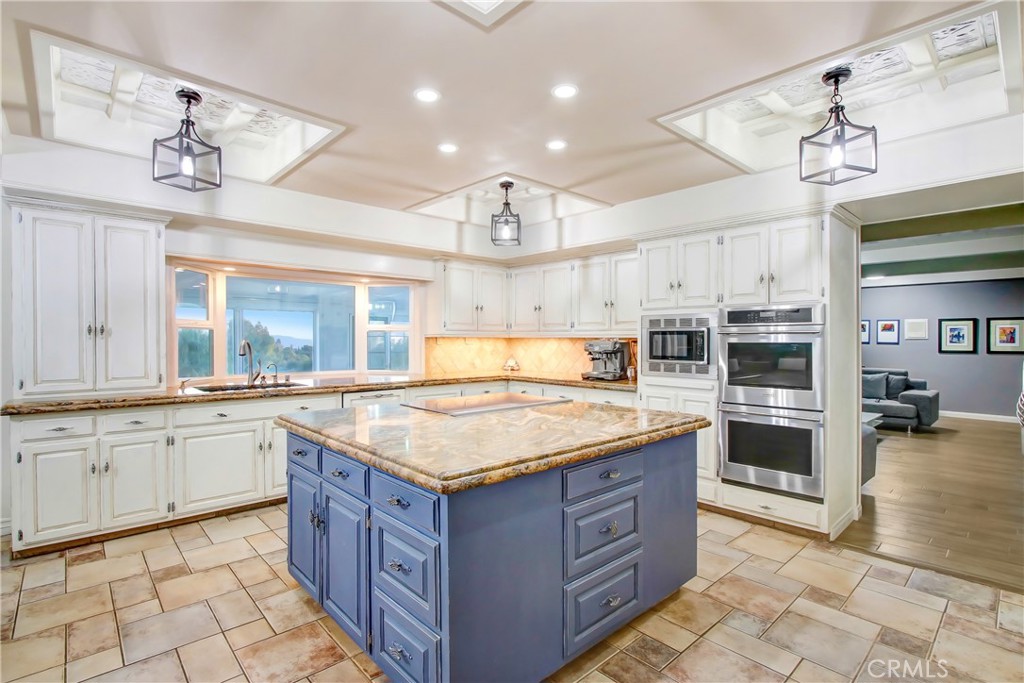 MLS #IV25223574 image #11