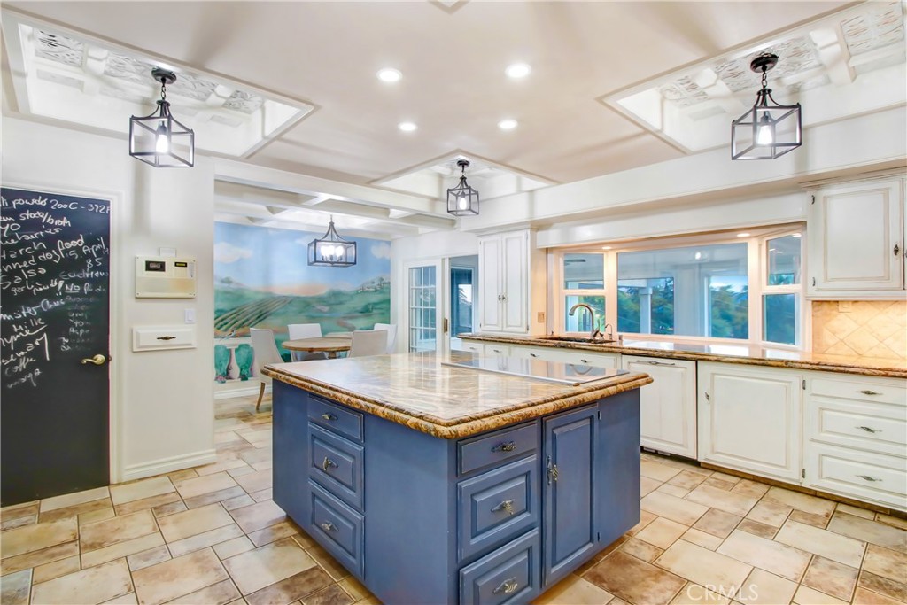 MLS #IV25223574 image #12