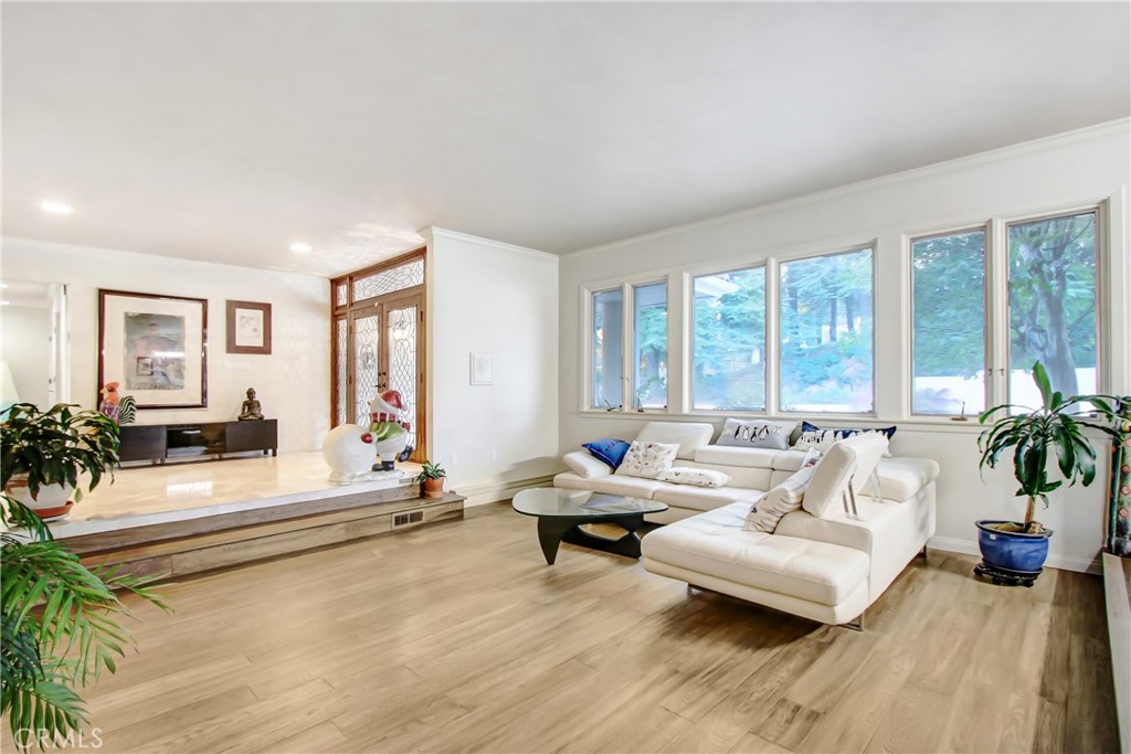 MLS #IV25223574 image #8