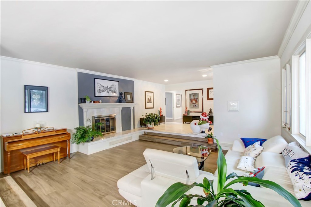 MLS #IV25223574 image #9