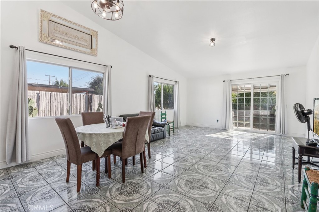 MLS #IV25224380 image #13