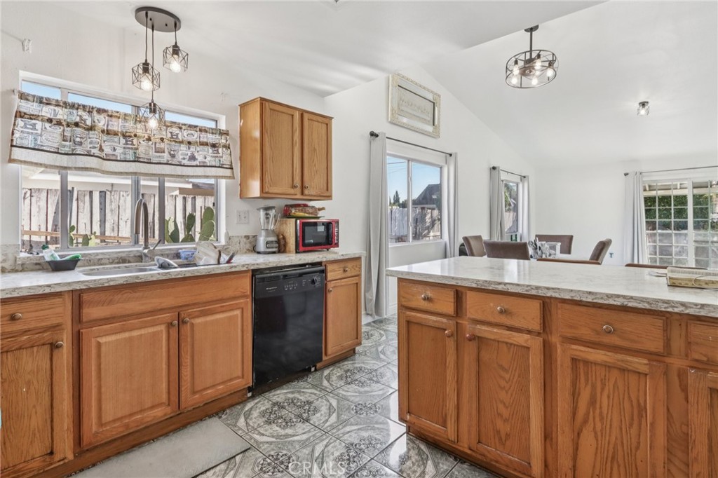 MLS #IV25224380 image #17