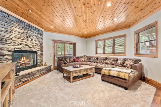 MLS #IV25225370 image #6