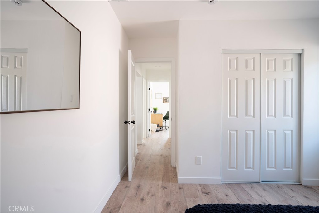 MLS #IV25225681 image #31