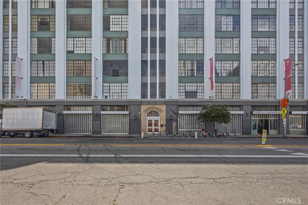 MLS #IV25226468 image #0