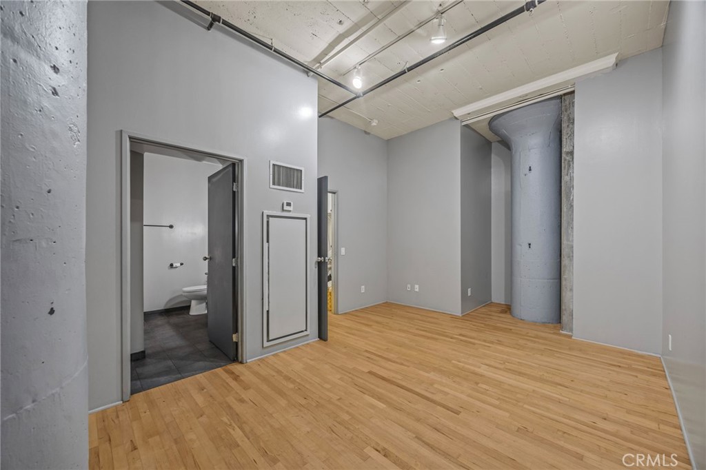 MLS #IV25226468 image #10