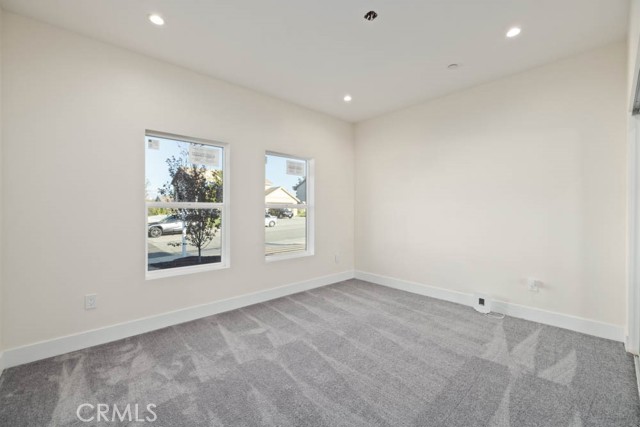 MLS #IV25226880 image #24