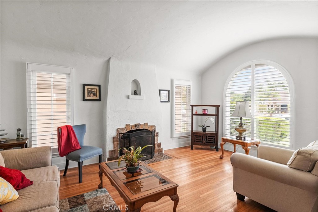 MLS #IV25227994 image #5