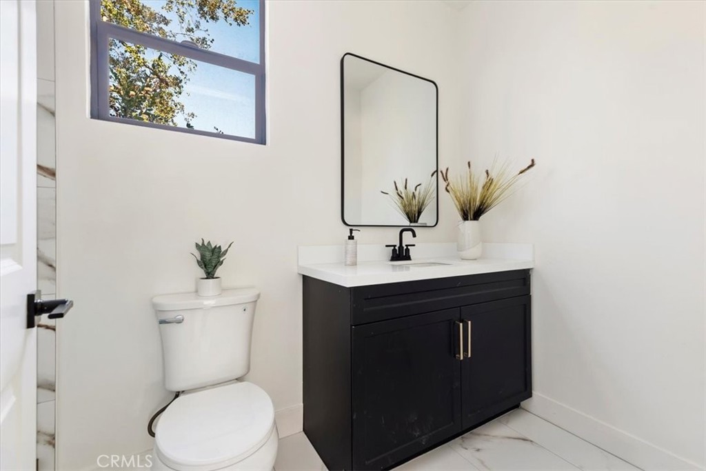 MLS #IV25231703 image #14