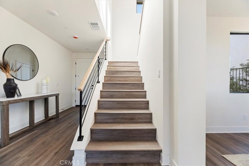 MLS #IV25231703 image #16