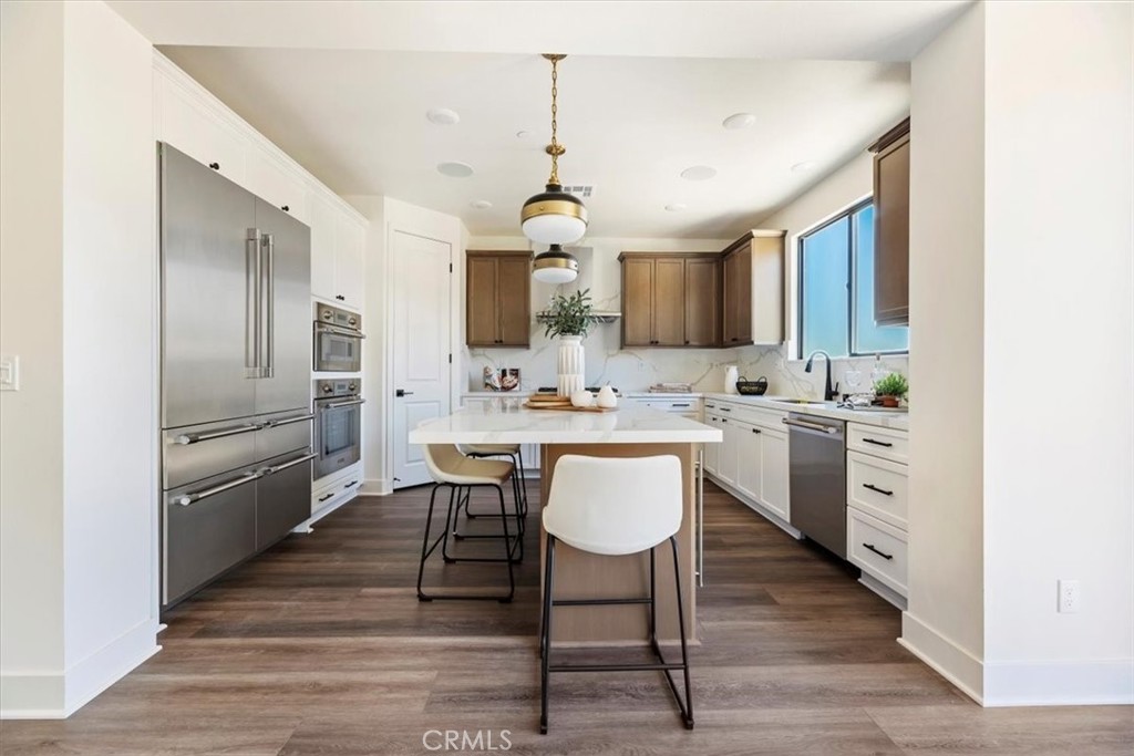 MLS #IV25231703 image #5