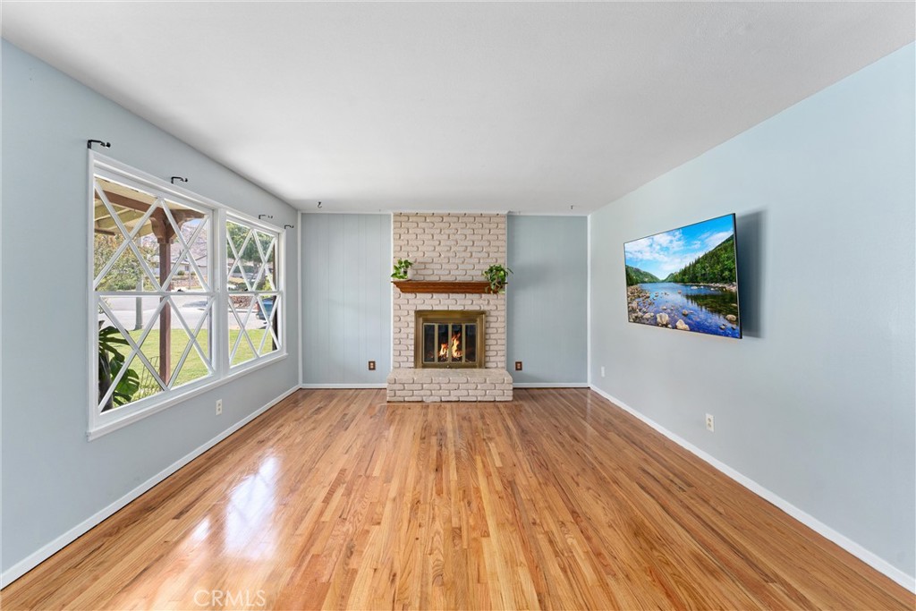 MLS #IV25232134 image #9