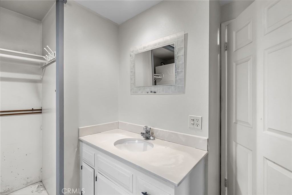 MLS #IV25232730 image #17