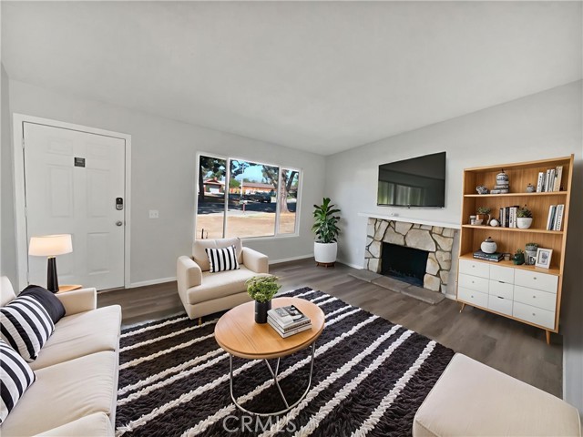 MLS #IV25233149 image #2