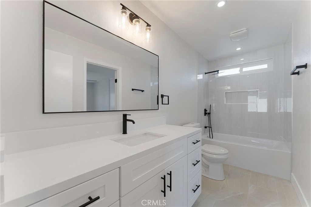 MLS #IV25236743 image #8