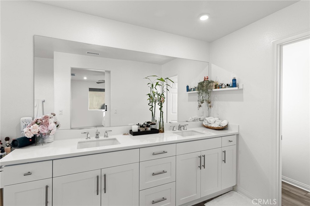 MLS #IV25236868 image #27