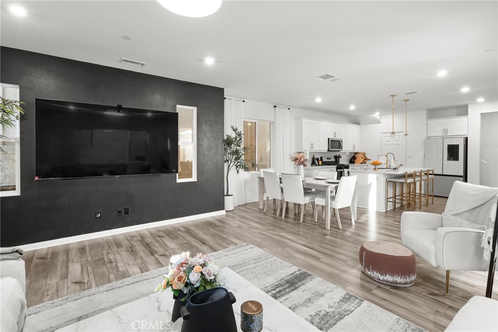 MLS #IV25236868 image #6