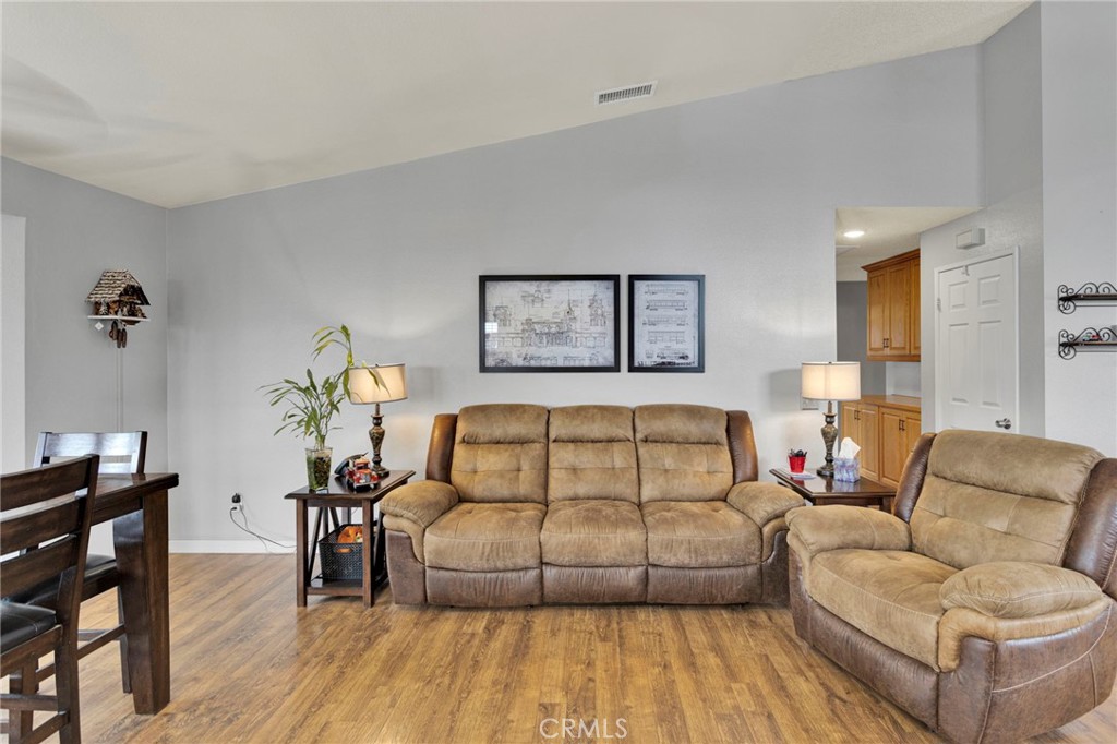 MLS #IV25238418 image #17