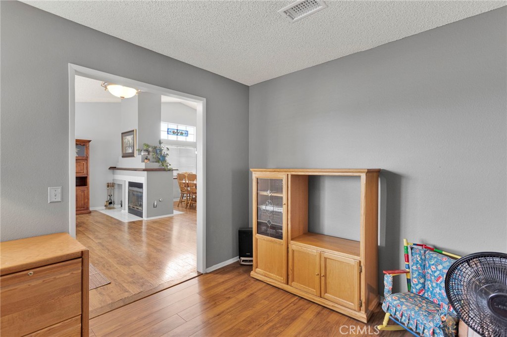 MLS #IV25238418 image #36