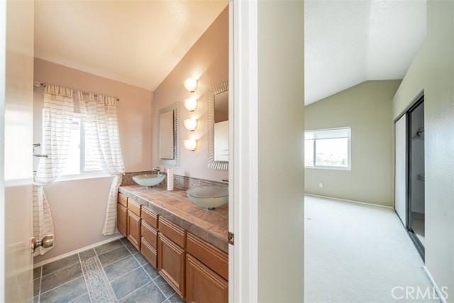 MLS #IV25238798 image #15