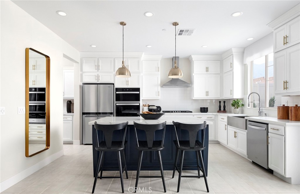 MLS #IV25240186 image #1