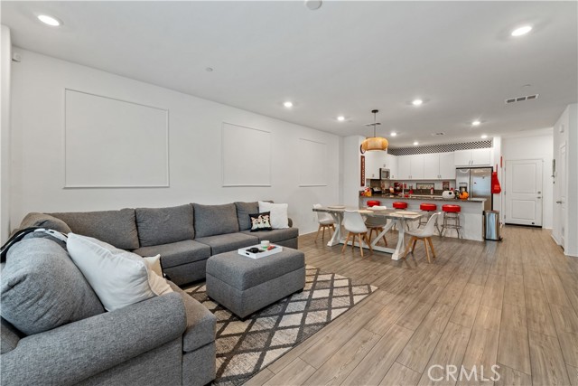 MLS #IV25222698 image #5