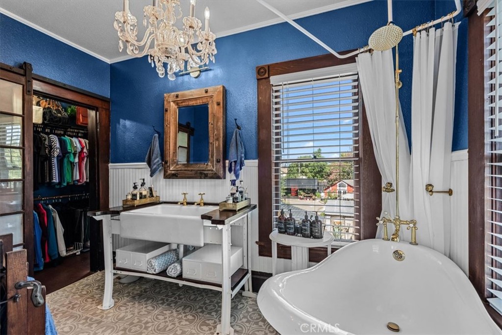 MLS #IV25240896 image #31